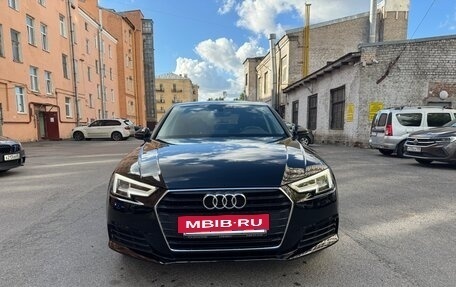 Audi A4, 2019 год, 2 450 000 рублей, 8 фотография