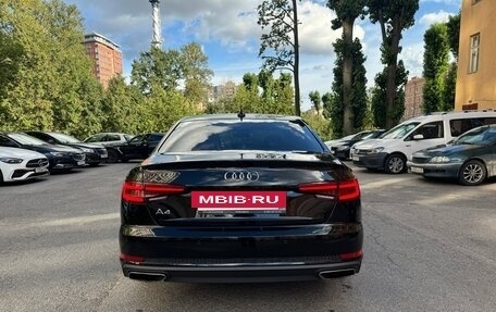 Audi A4, 2019 год, 2 450 000 рублей, 4 фотография