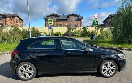 Mercedes-Benz A-Класс, 2016 год, 1 800 000 рублей, 4 фотография