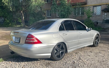 Mercedes-Benz C-Класс, 2005 год, 700 000 рублей, 4 фотография