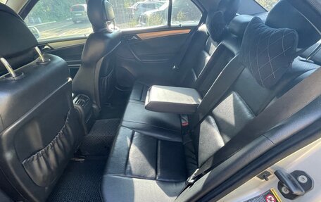 Mercedes-Benz C-Класс, 2005 год, 700 000 рублей, 9 фотография