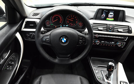 BMW 3 серия, 2016 год, 1 900 000 рублей, 11 фотография