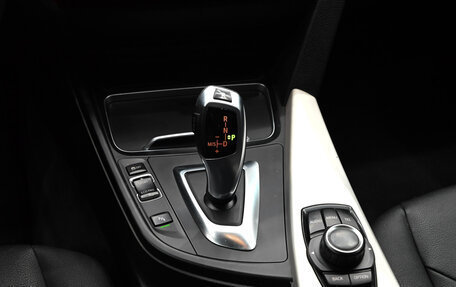 BMW 3 серия, 2016 год, 1 900 000 рублей, 16 фотография