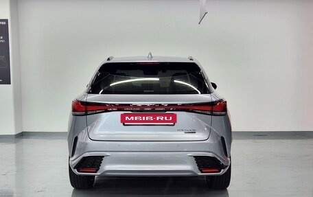 Lexus RX IV рестайлинг, 2023 год, 7 834 001 рублей, 3 фотография