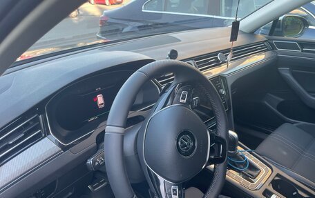 Volkswagen Passat B8 рестайлинг, 2018 год, 2 700 000 рублей, 5 фотография