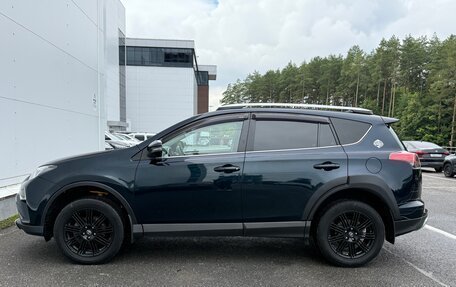 Toyota RAV4, 2018 год, 1 825 000 рублей, 9 фотография