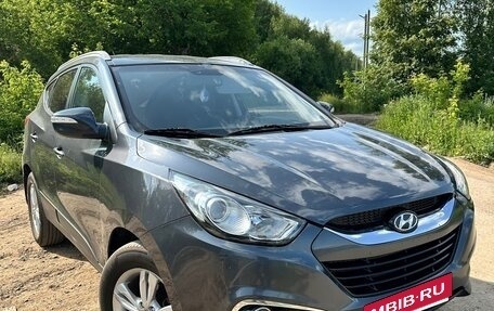 Hyundai ix35 I рестайлинг, 2010 год, 950 000 рублей, 3 фотография