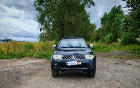 Mitsubishi Pajero Sport II рестайлинг, 2010 год, 1 100 000 рублей, 3 фотография