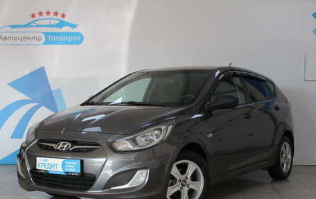Hyundai Solaris II рестайлинг, 2013 год, 899 000 рублей, 2 фотография