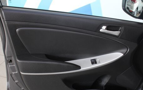 Hyundai Solaris II рестайлинг, 2013 год, 899 000 рублей, 12 фотография