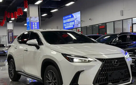 Lexus NX, 2022 год, 5 300 001 рублей, 3 фотография