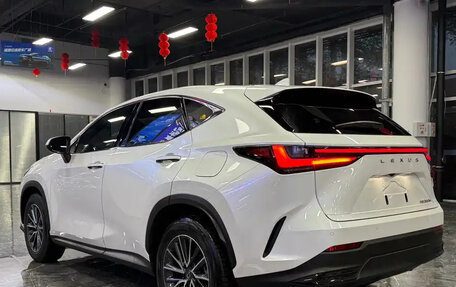 Lexus NX, 2022 год, 5 300 001 рублей, 6 фотография
