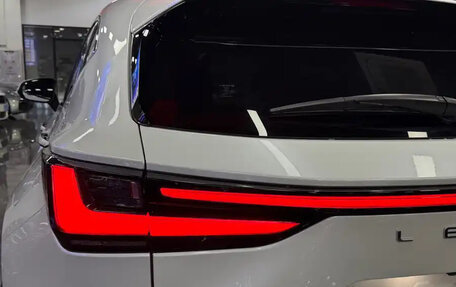 Lexus NX, 2022 год, 5 300 001 рублей, 17 фотография