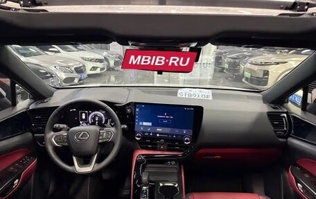 Lexus NX, 2022 год, 5 300 001 рублей, 8 фотография