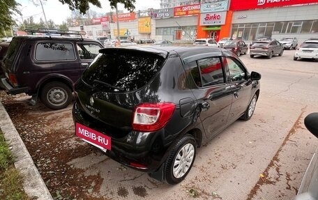 Renault Sandero II рестайлинг, 2014 год, 660 000 рублей, 2 фотография