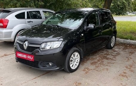 Renault Sandero II рестайлинг, 2014 год, 660 000 рублей, 6 фотография