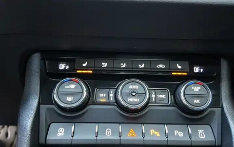 Skoda Karoq I, 2021 год, 1 720 000 рублей, 10 фотография