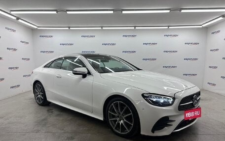 Mercedes-Benz E-Класс, 2021 год, 5 190 000 рублей, 2 фотография