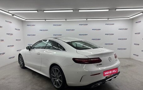 Mercedes-Benz E-Класс, 2021 год, 5 190 000 рублей, 4 фотография