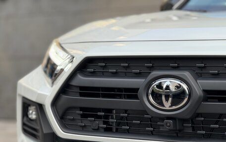 Toyota RAV4, 2025 год, 3 750 000 рублей, 9 фотография