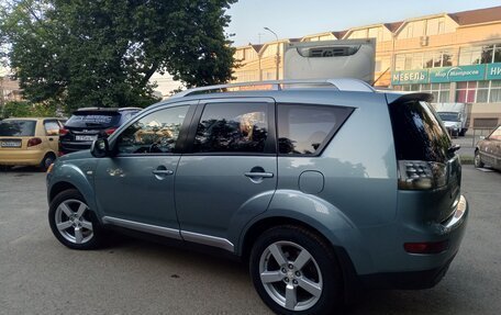 Mitsubishi Outlander III рестайлинг 3, 2007 год, 1 200 000 рублей, 4 фотография