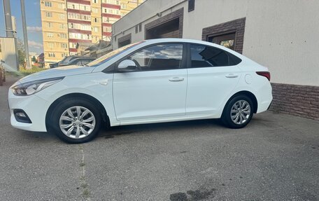 Hyundai Solaris II рестайлинг, 2019 год, 1 349 999 рублей, 4 фотография