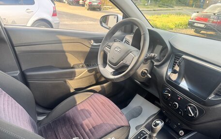 Hyundai Solaris II рестайлинг, 2019 год, 1 349 999 рублей, 9 фотография