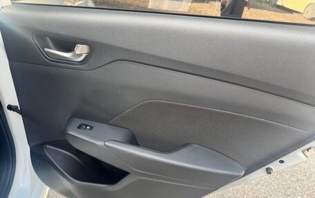 Hyundai Solaris II рестайлинг, 2019 год, 1 349 999 рублей, 12 фотография