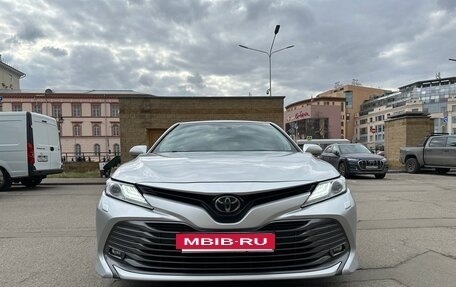 Toyota Camry, 2020 год, 3 499 000 рублей, 4 фотография