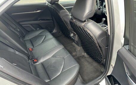 Toyota Camry, 2020 год, 3 499 000 рублей, 13 фотография