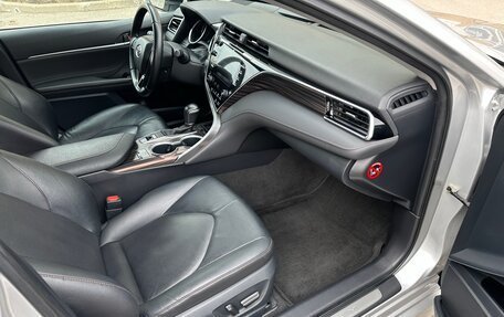 Toyota Camry, 2020 год, 3 499 000 рублей, 12 фотография