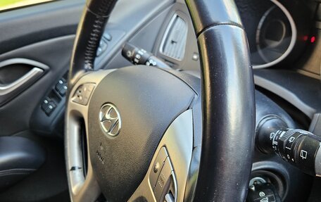 Hyundai ix35 I рестайлинг, 2013 год, 1 600 000 рублей, 10 фотография