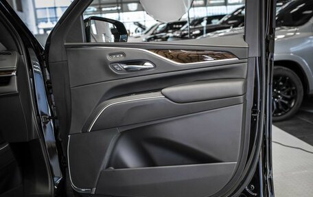 Cadillac Escalade V, 2022 год, 12 399 999 рублей, 25 фотография