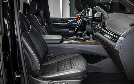 Cadillac Escalade V, 2022 год, 12 399 999 рублей, 24 фотография