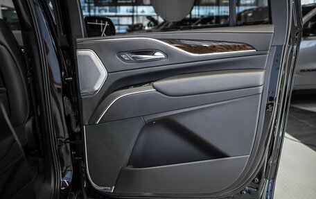 Cadillac Escalade V, 2022 год, 12 399 999 рублей, 19 фотография