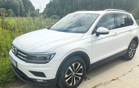 Volkswagen Tiguan II, 2020 год, 3 100 000 рублей, 2 фотография