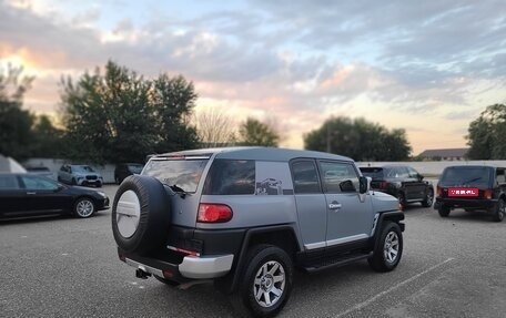 Toyota FJ Cruiser, 2022 год, 5 800 000 рублей, 3 фотография