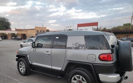 Toyota FJ Cruiser, 2022 год, 5 800 000 рублей, 8 фотография