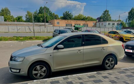 Skoda Rapid I, 2014 год, 820 000 рублей, 2 фотография