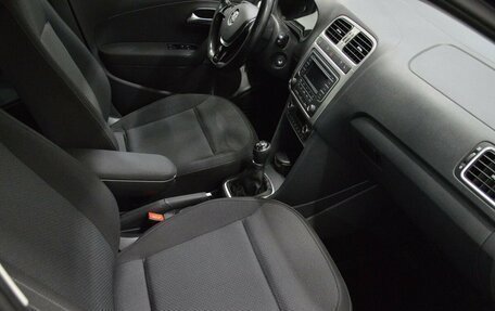 Volkswagen Polo VI (EU Market), 2017 год, 1 100 000 рублей, 12 фотография