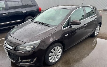 Opel Astra J, 2013 год, 1 400 000 рублей, 1 фотография