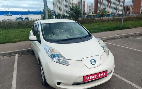 Nissan Leaf I, 2011 год, 490 000 рублей, 2 фотография