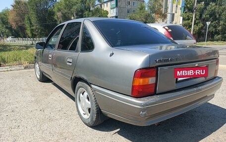 Opel Vectra A, 1989 год, 80 000 рублей, 2 фотография