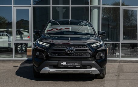 Toyota RAV4, 2024 год, 4 200 000 рублей, 2 фотография