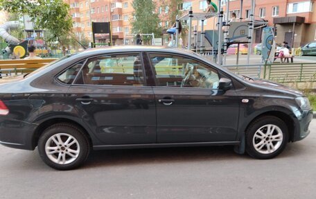 Volkswagen Polo VI (EU Market), 2011 год, 770 000 рублей, 2 фотография