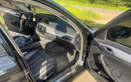 BMW 5 серия, 2019 год, 2 495 000 рублей, 10 фотография