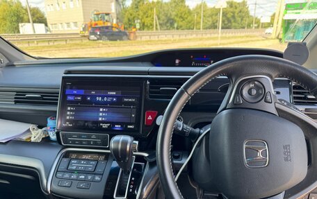 Honda Stepwgn IV, 2018 год, 2 650 000 рублей, 4 фотография