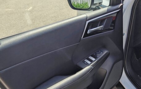 Mitsubishi Outlander, 2021 год, 3 490 000 рублей, 13 фотография