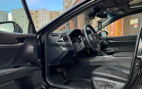 Toyota Camry, 2023 год, 3 700 000 рублей, 7 фотография