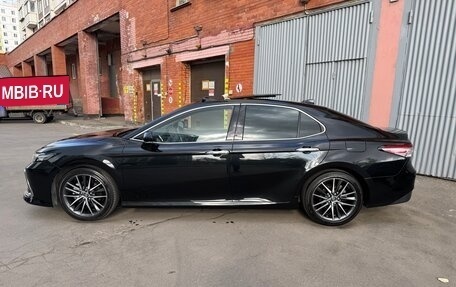 Toyota Camry, 2023 год, 3 700 000 рублей, 3 фотография